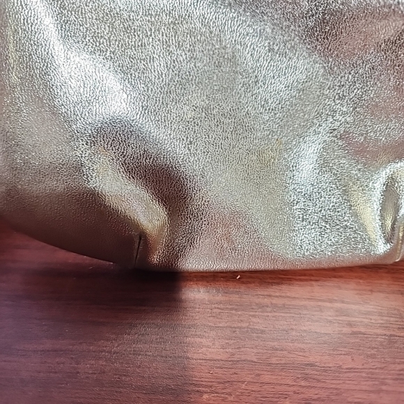 Gold Bag And  SilverVintage Bag With Chain Strap- 2 BAGS FOR 1 PRICE - Picture 6 of 9